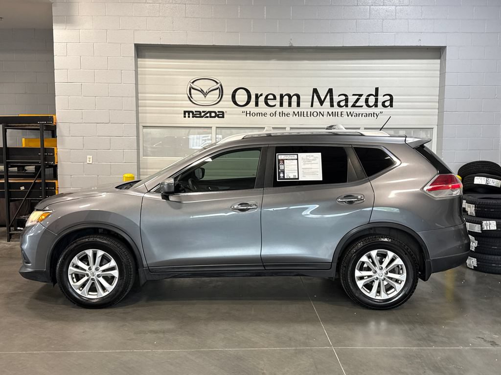 Used 2016 Nissan Rogue SV AWD/4WD image 24