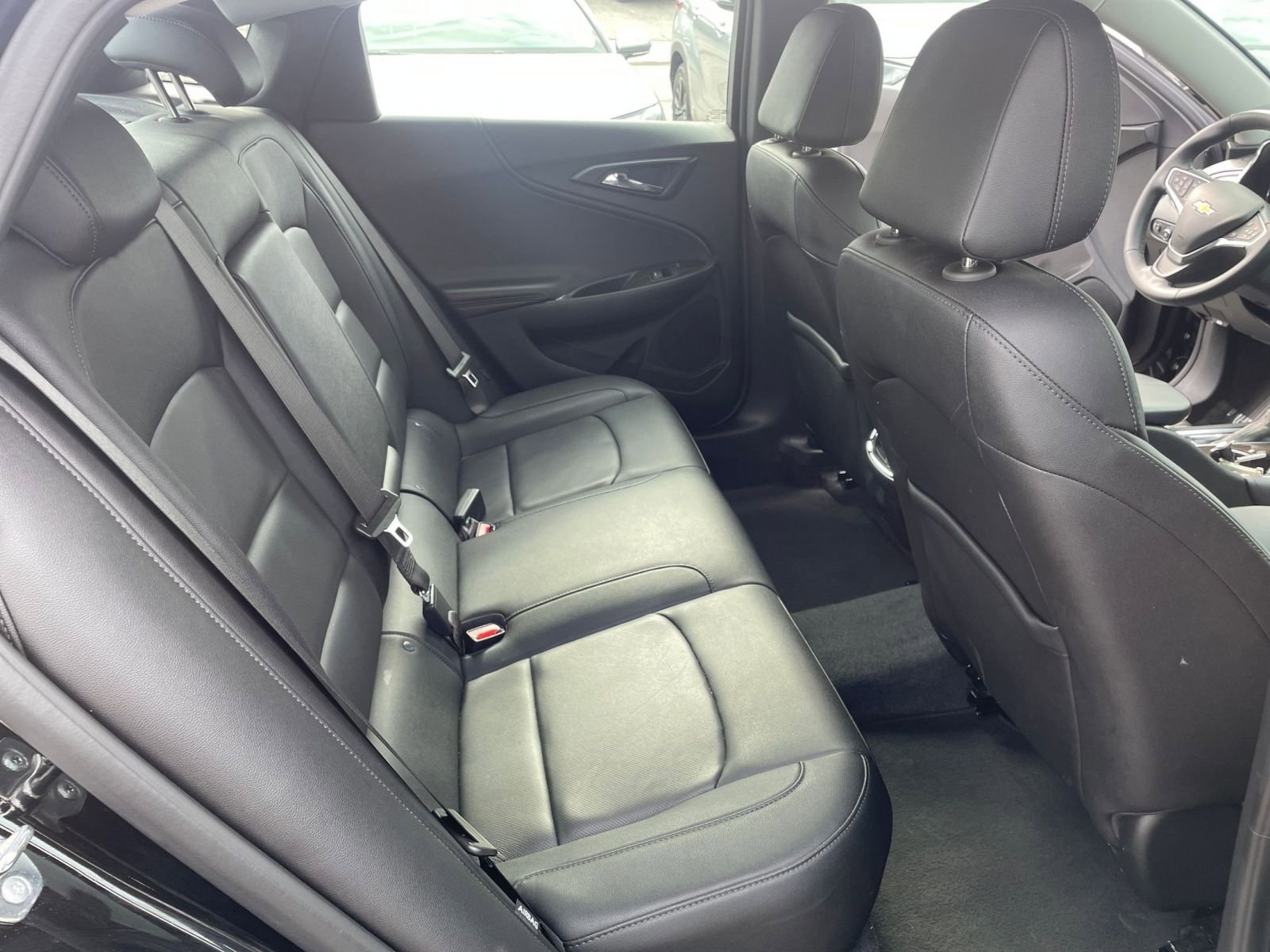 Used 2024 Chevrolet Malibu LT image 28