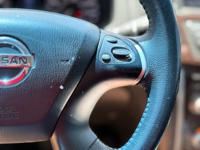 Used 2015 Nissan Pathfinder Platinum FWD image 24