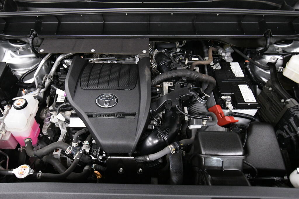 Used 2023 Toyota Highlander L FWD image 35