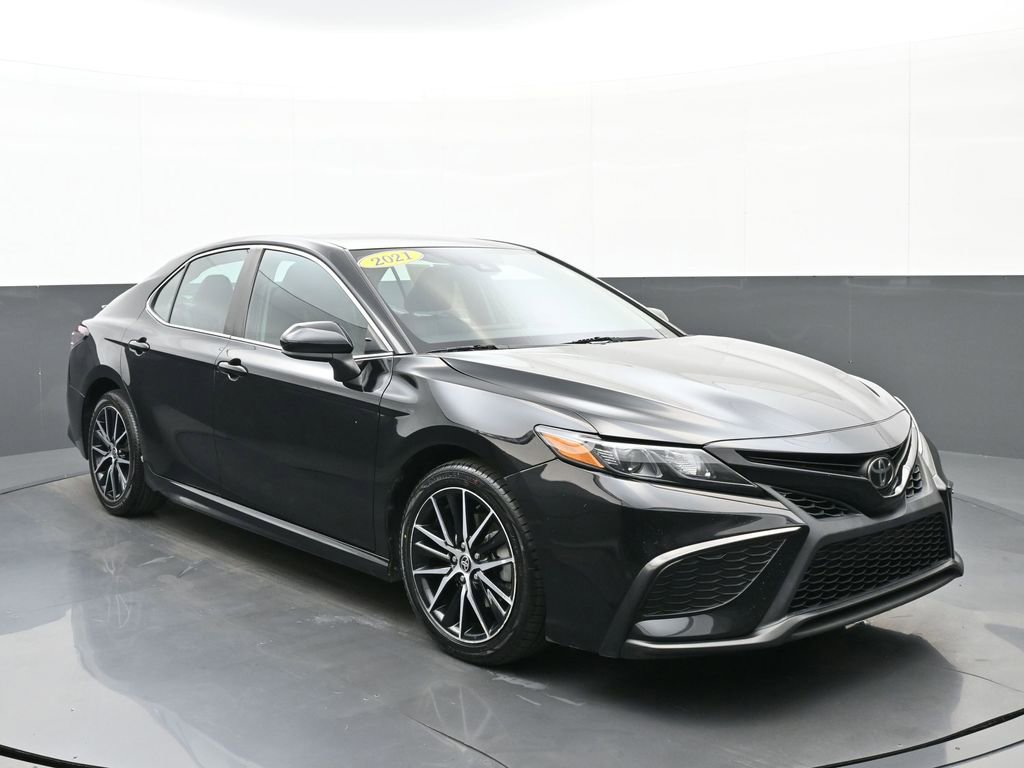 Used 2021 Toyota Camry SE