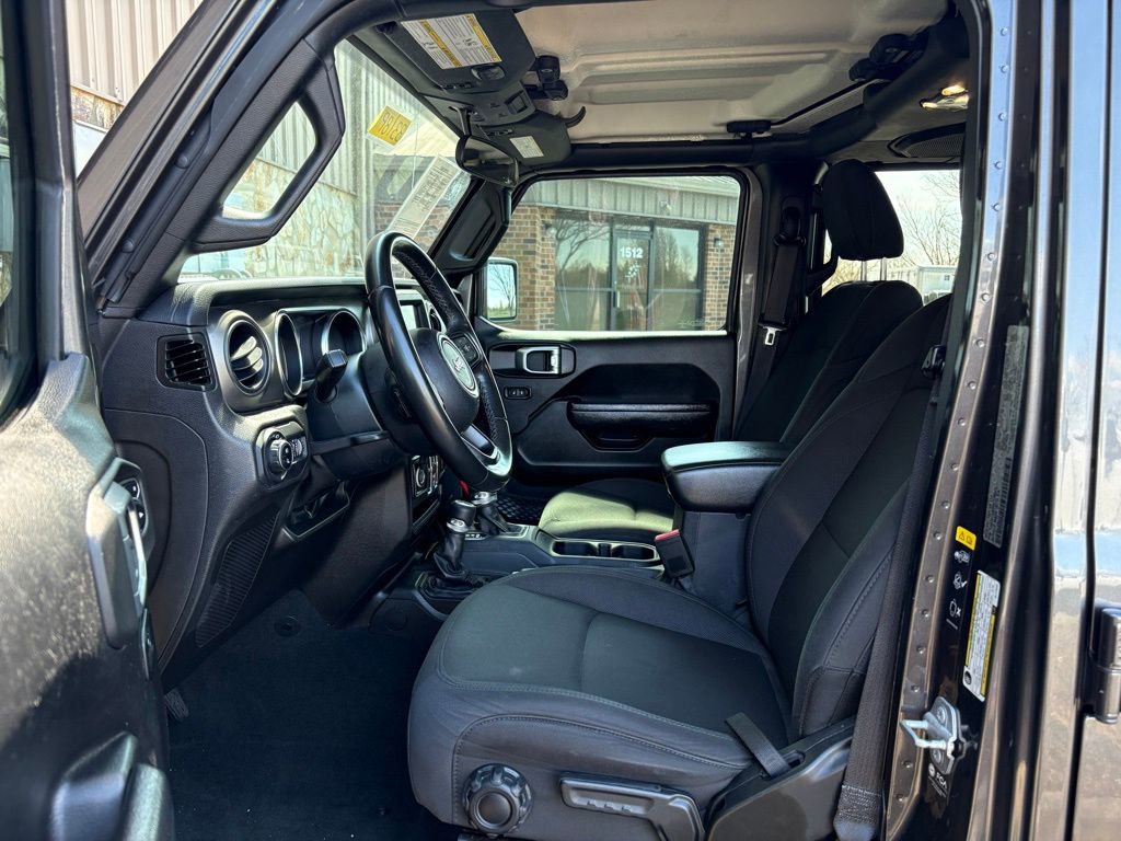 Used 2022 Jeep Gladiator Sport image 14