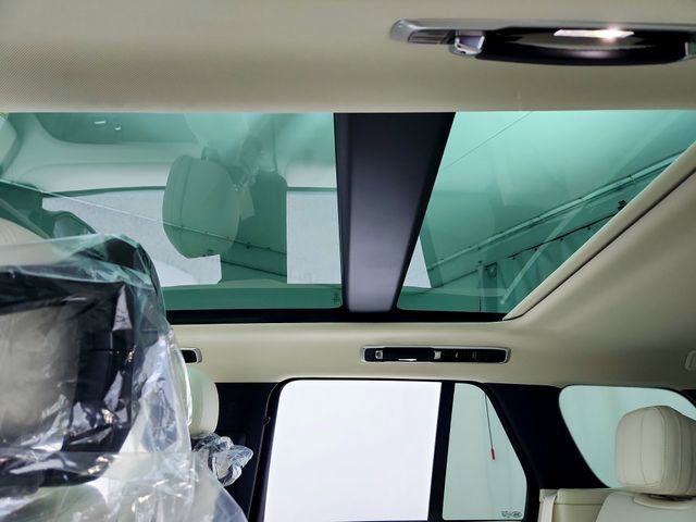 New 2026 Land Rover Range Rover SE AWD/4WD image 18