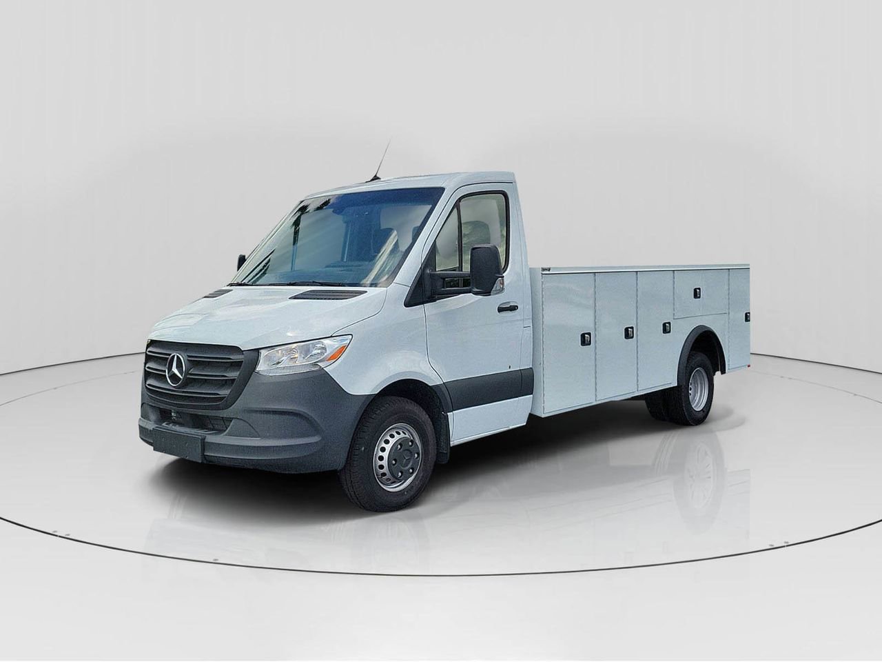 New 2023 Mercedes-Benz Sprinter 4500 image 3