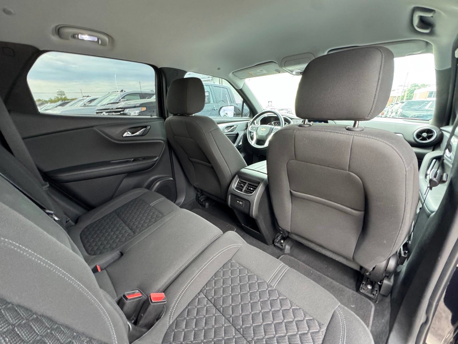 Used 2020 Chevrolet Blazer LT FWD image 25