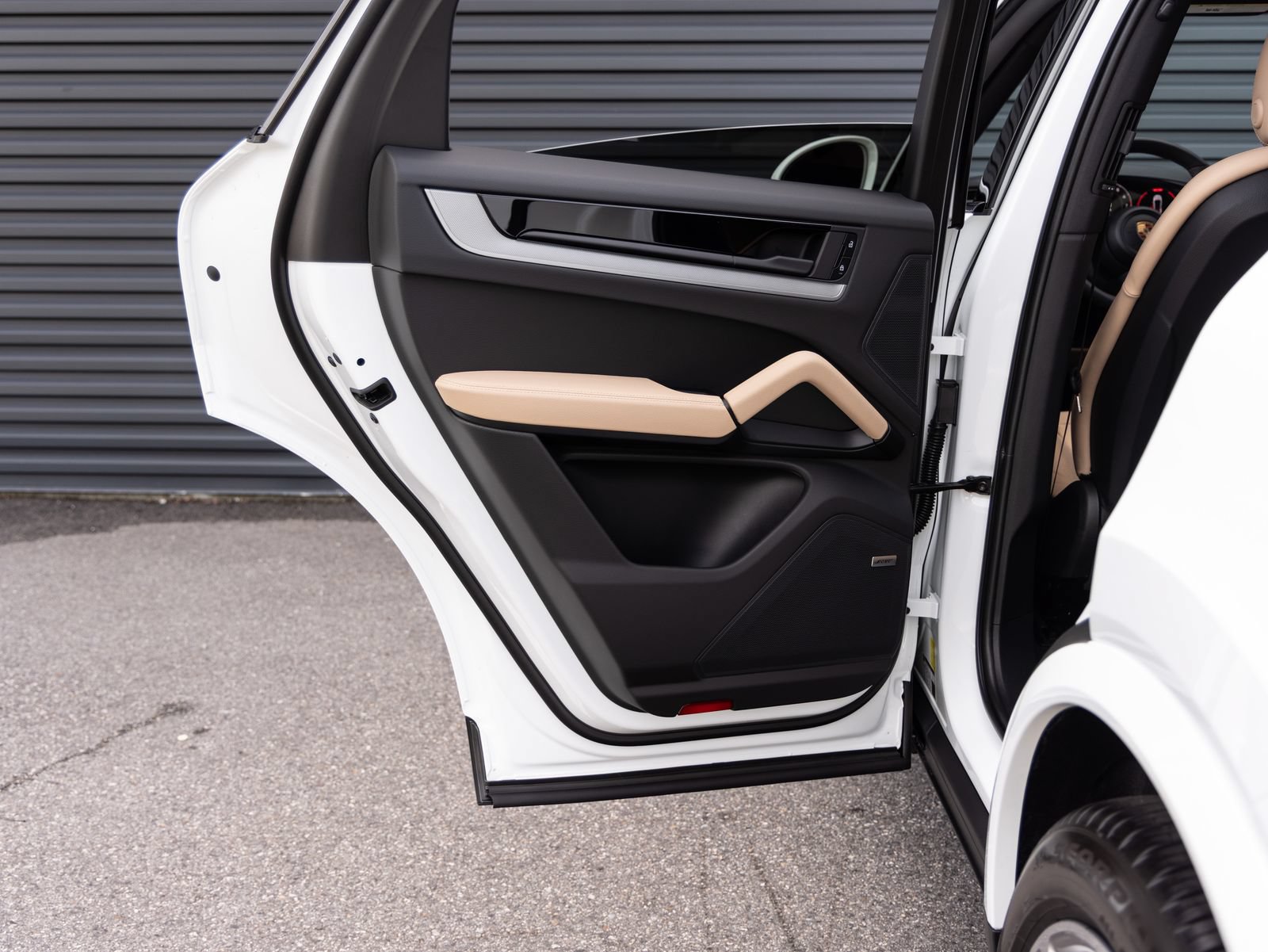 Certified 2026 Porsche Cayenne Coupe AWD/4WD image 26