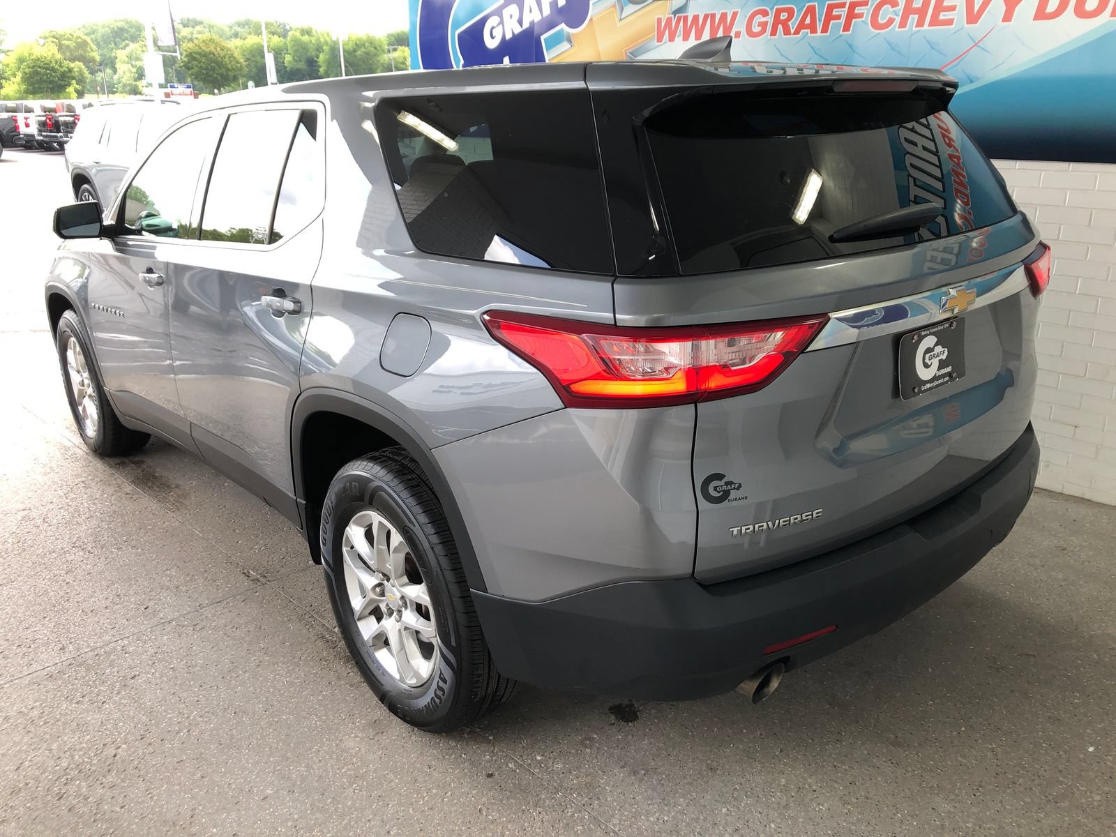 Used 2018 Chevrolet Traverse LS FWD image 6