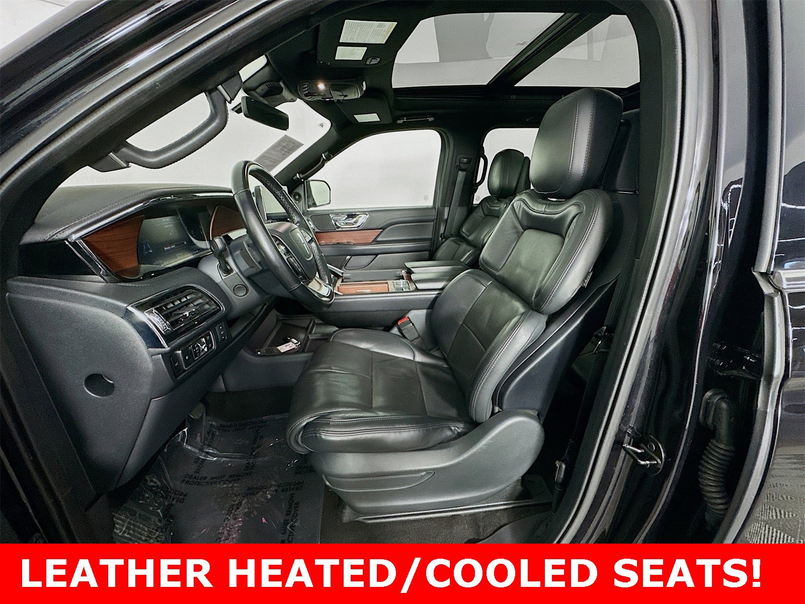 Used 2023 Lincoln Navigator Reserve image 10