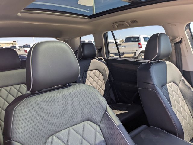 Used 2024 Volkswagen Atlas SEL Premium R-Line image 21