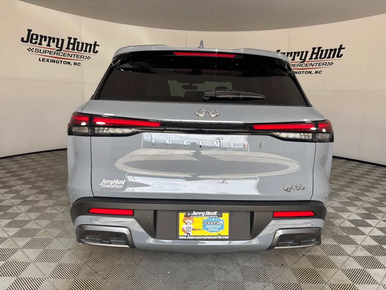 Used 2025 INFINITI QX60 Sensory FWD image 7