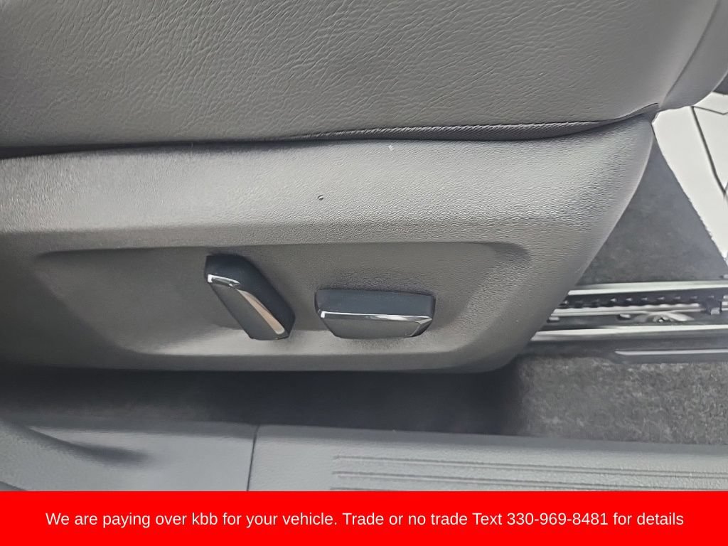 Used 2023 Nissan Rogue SL AWD/4WD image 26