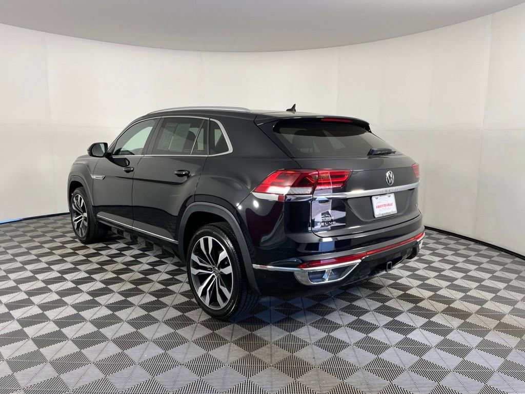 Used 2021 Volkswagen Atlas Cross Sport SEL R-Line AWD/4WD image 15