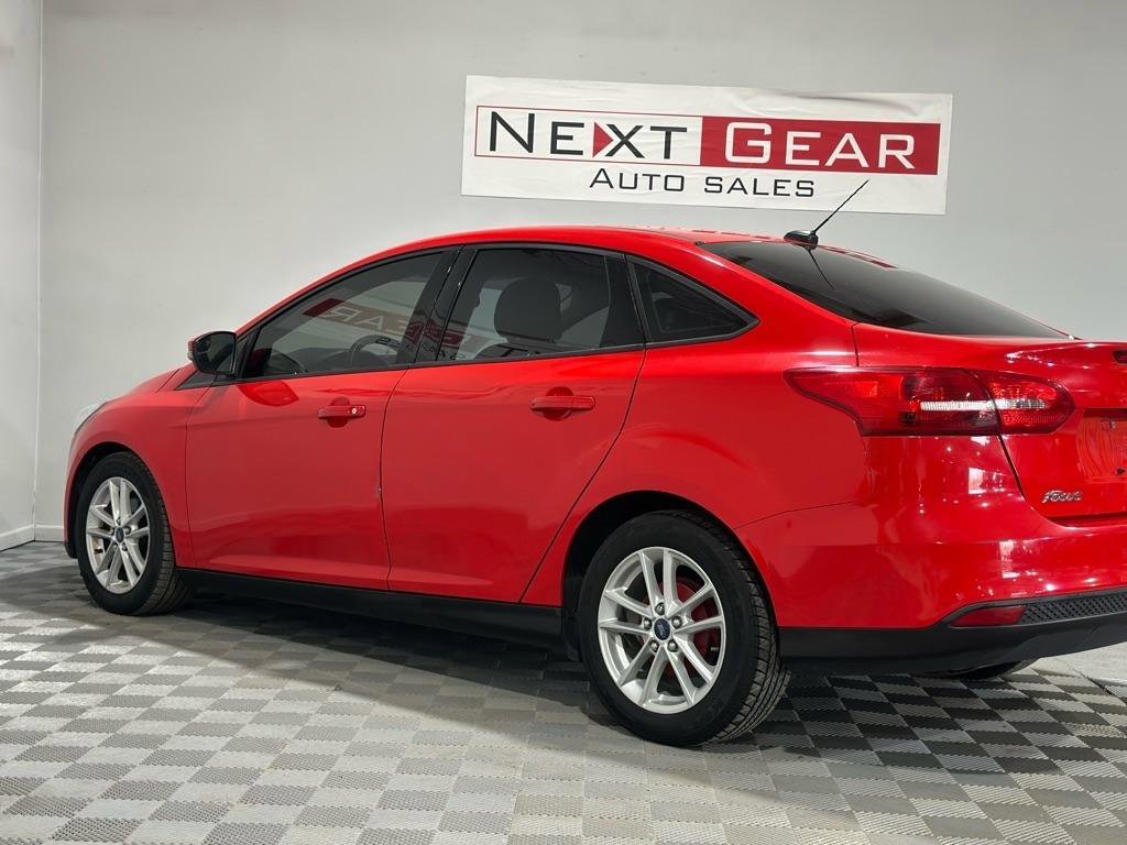 Used 2015 Ford Focus SE FWD image 7