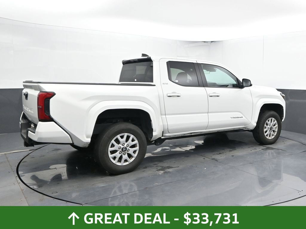Used 2024 Toyota Tacoma SR5 AWD/4WD image 4