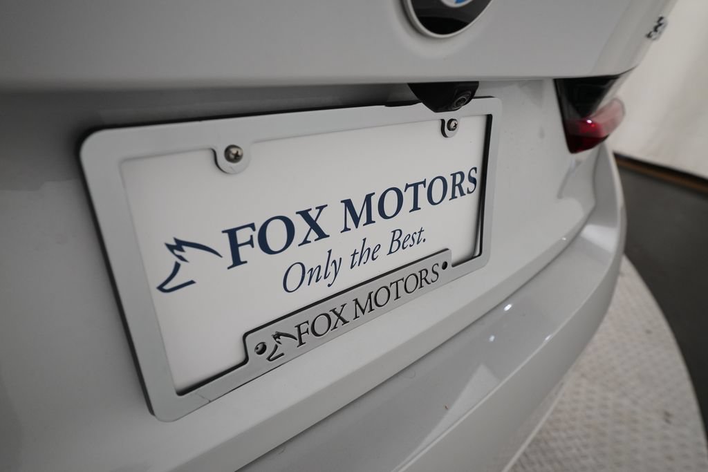 Used 2024 BMW 330i xDrive Sedan AWD/4WD image 37