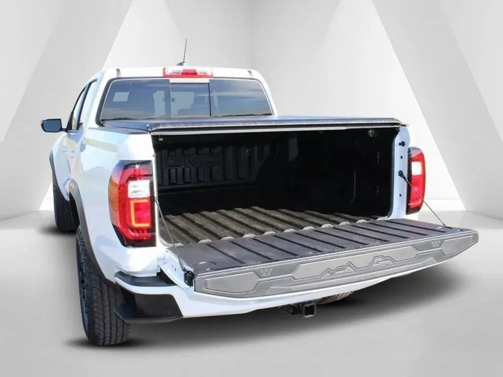 New 2026 GMC Canyon Elevation w/ Convenience Package image 35