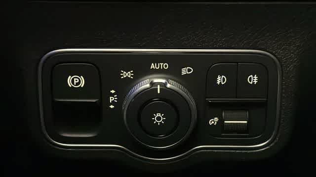 Certified 2026 Mercedes-Benz GLB 250 4MATIC image 19