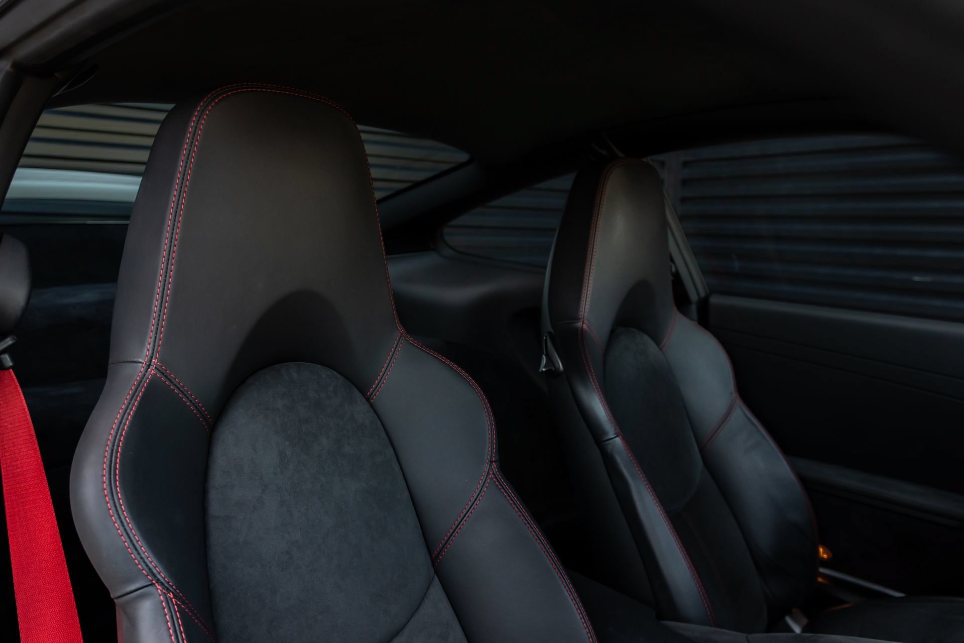 Used 2010 Porsche 911 GT3 RWD image 9