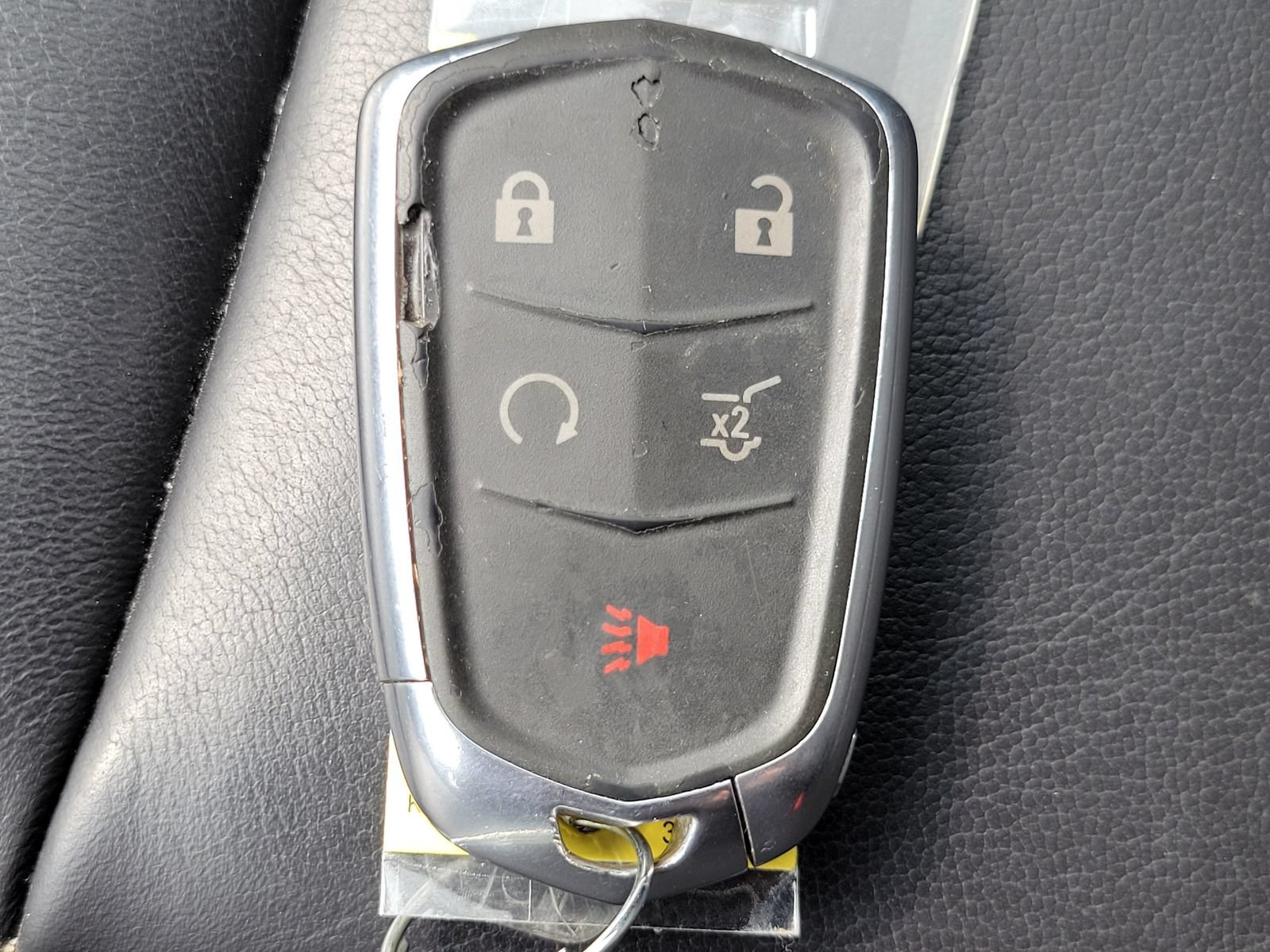 Used 2020 Cadillac XT4 Premium Luxury w/ Cold Weather Package FWD image 23