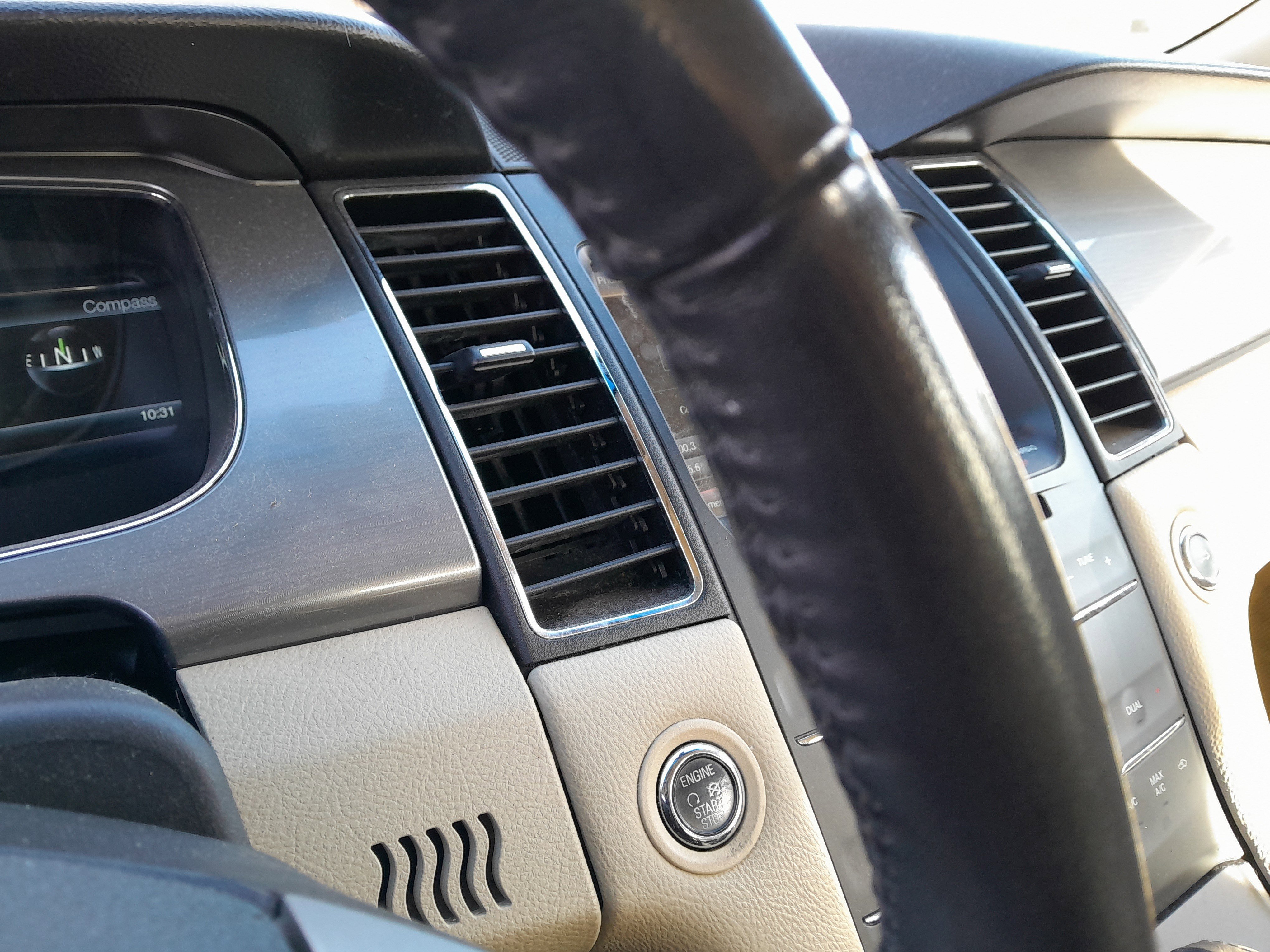 Used 2015 Ford Taurus SEL w/ Equipment Group 201A image 19