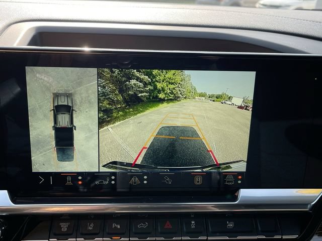 Used 2025 GMC Sierra 3500 SLE w/ Preferred Package AWD/4WD image 15