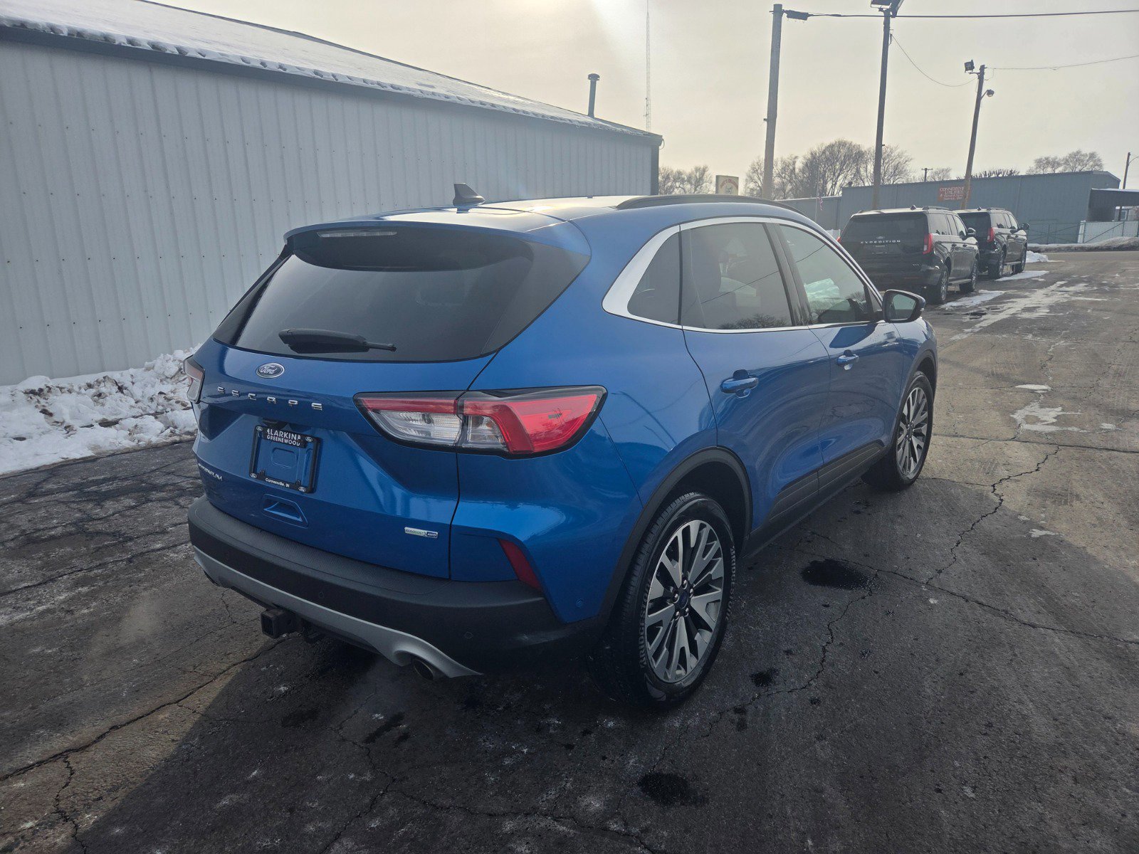 Used 2020 Ford Escape Titanium image 3