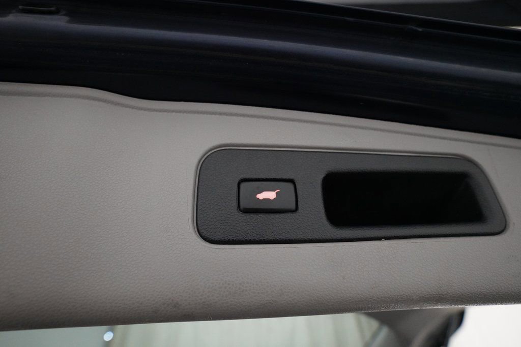 Used 2015 Honda Odyssey EX-L image 16