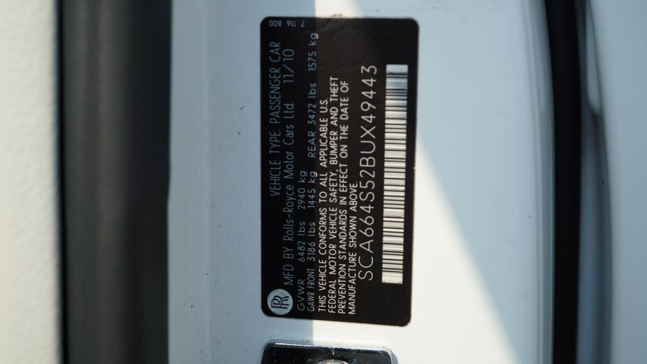 Used 2011 Rolls-Royce Ghost RWD image 25