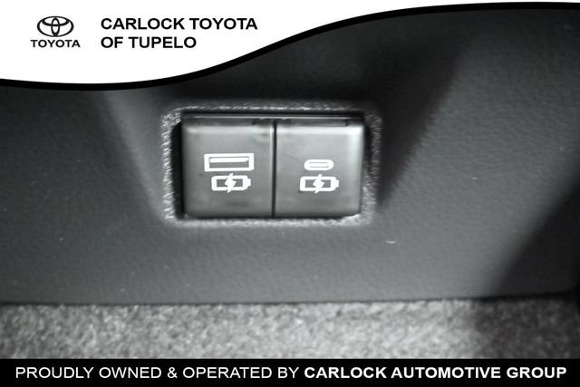 New 2026 Toyota Camry SE w/ Convenience Package FWD image 17