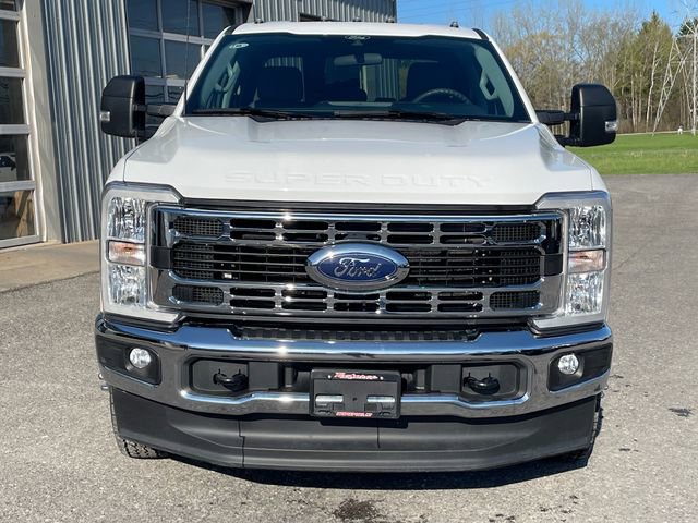 Used 2025 Ford F350 XLT AWD/4WD image 2