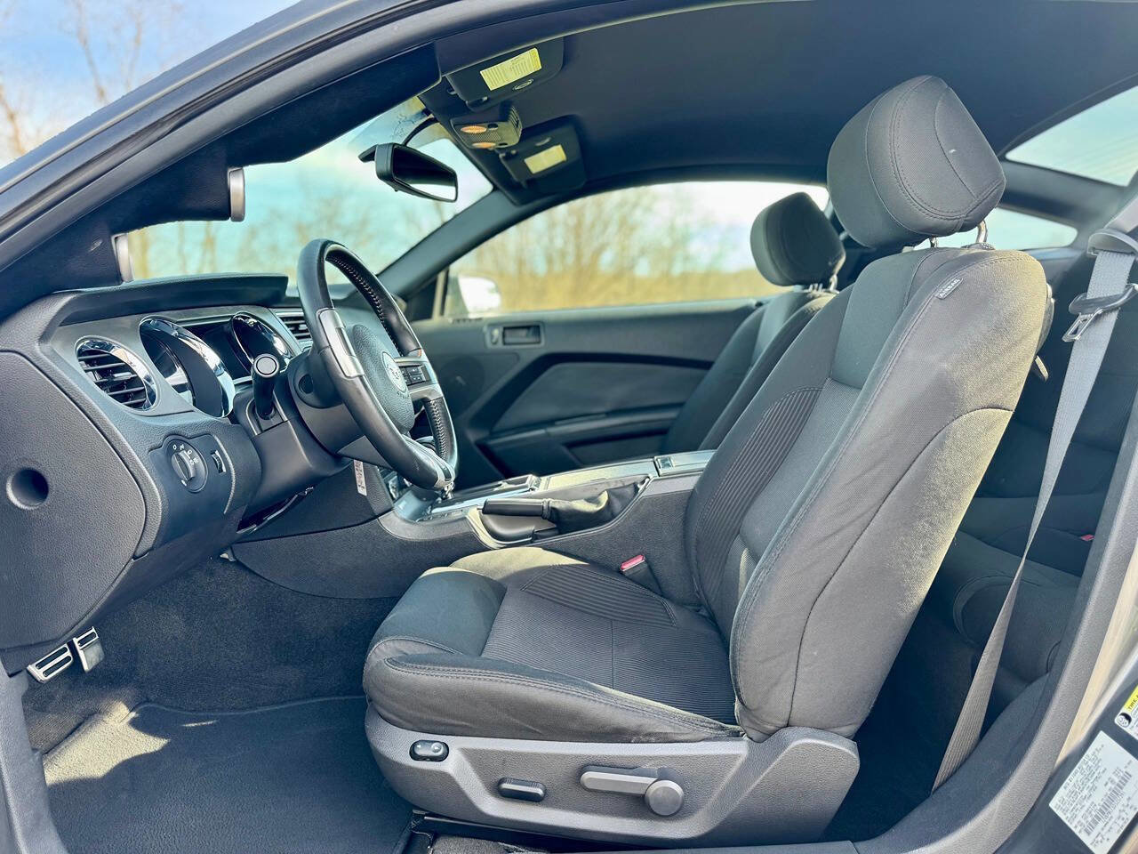 Used 2013 Ford Mustang GT image 22