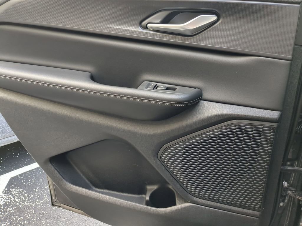 Used 2024 Jeep Grand Cherokee L Laredo image 26