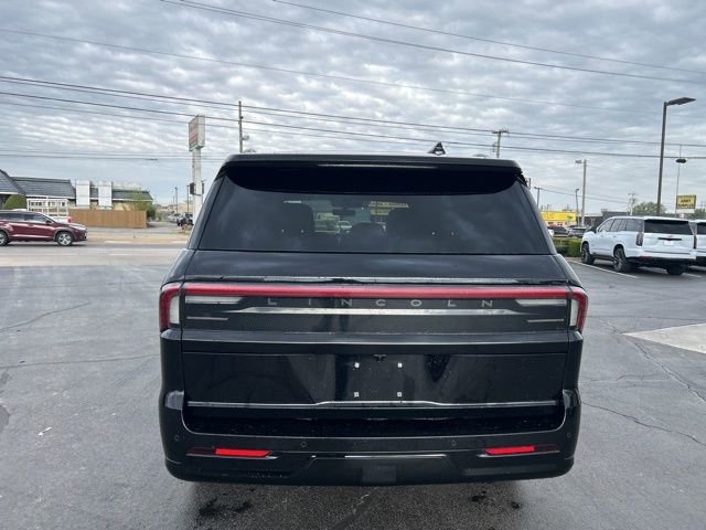 Used 2025 Lincoln Navigator Reserve w/ Jet Appearance Package AWD/4WD image 7