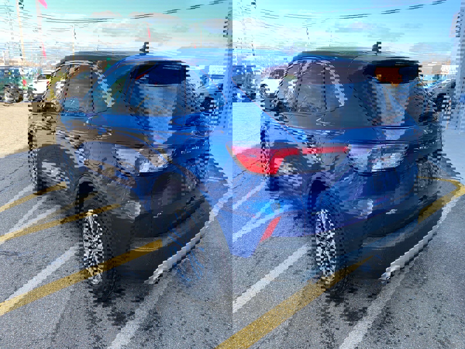 Used 2022 Ford Escape SEL image 3