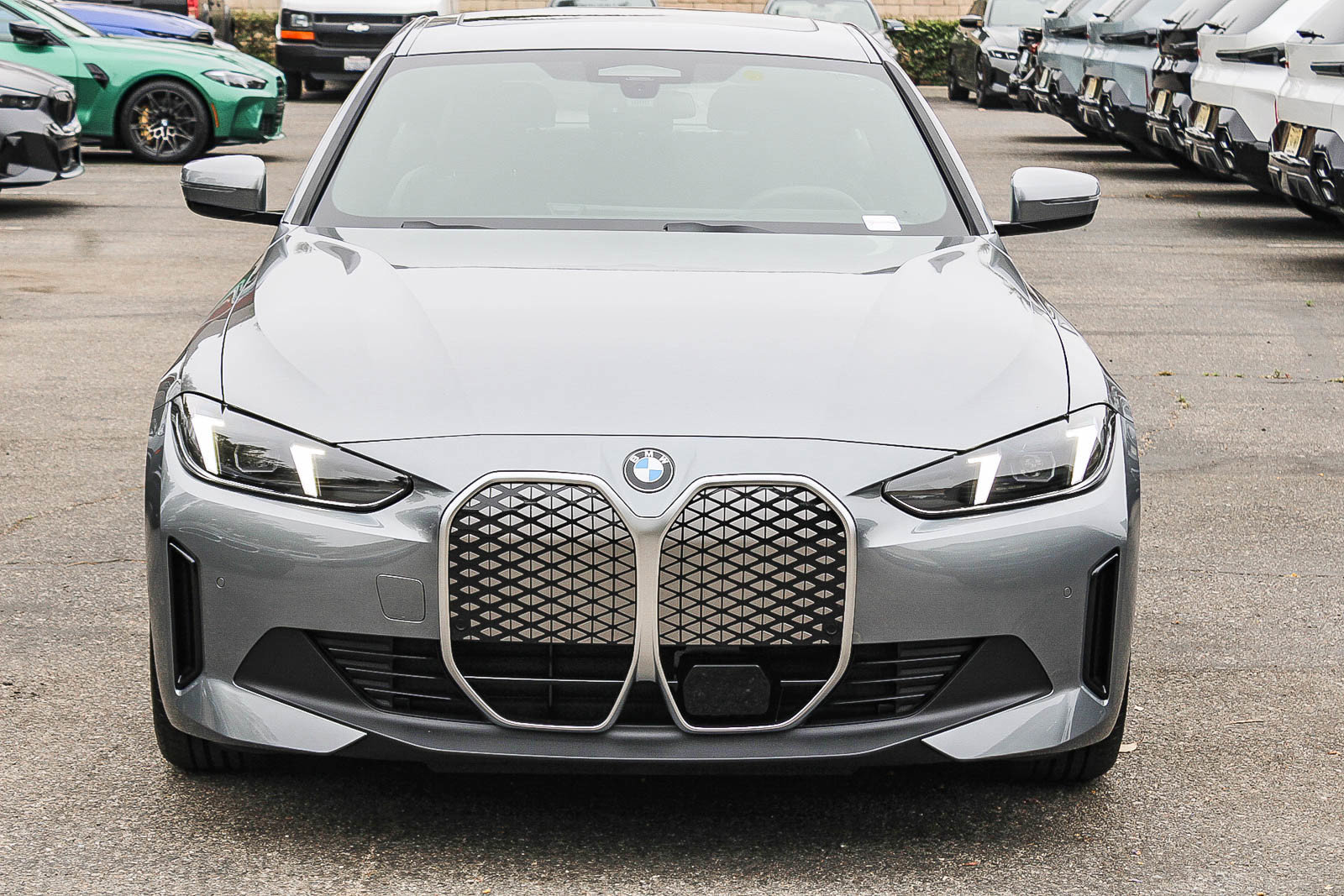 New 2026 BMW i4 xDrive40i w/ Premium Package AWD/4WD image 2