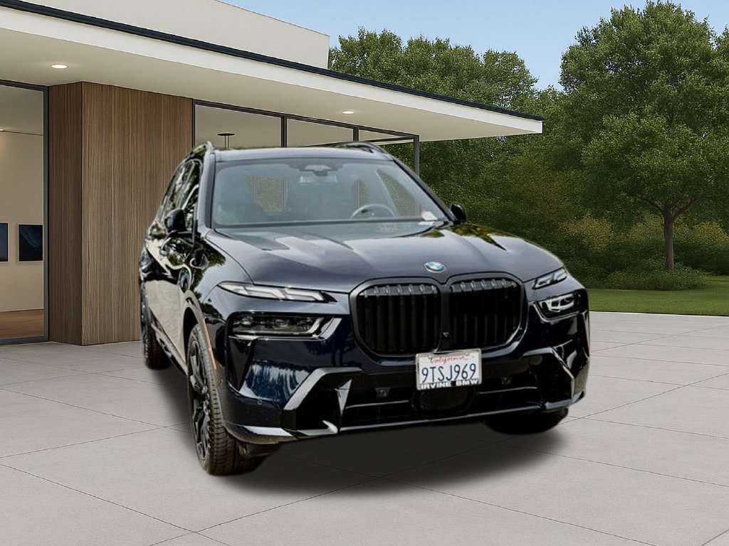 Used 2026 BMW X7 xDrive40i w/ M Sport Package AWD/4WD image 5