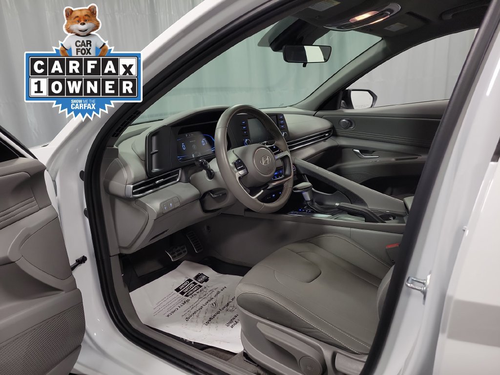Used 2025 Hyundai Elantra Sport FWD image 12