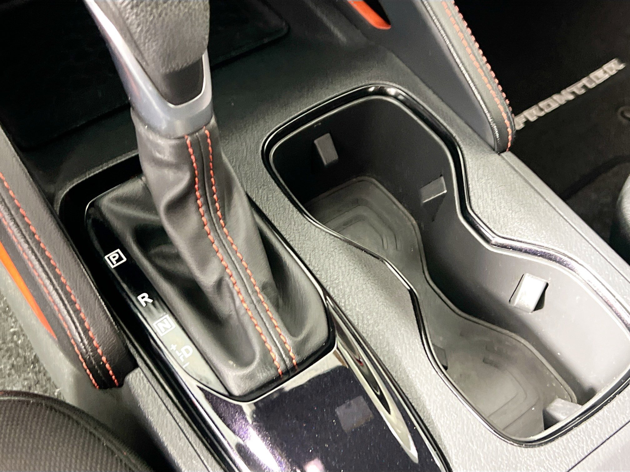 Used 2022 Nissan Frontier Pro-X image 25