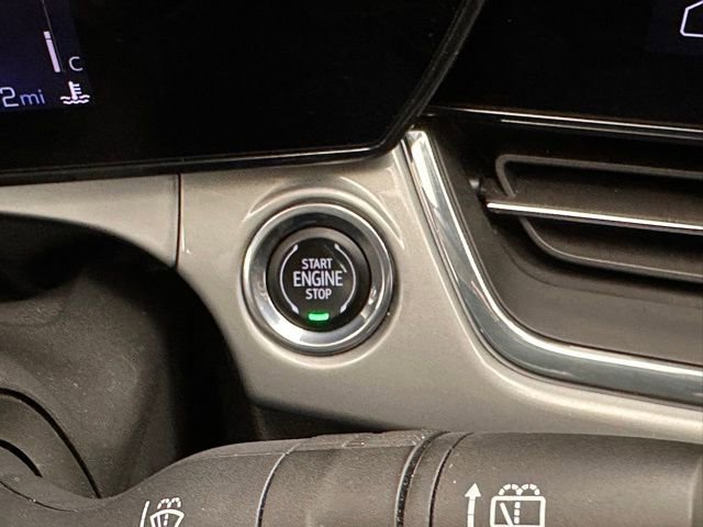 Used 2025 Chevrolet Trax LT image 13