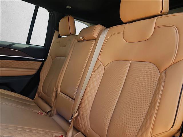 Used 2025 Jeep Grand Cherokee Summit AWD/4WD image 20
