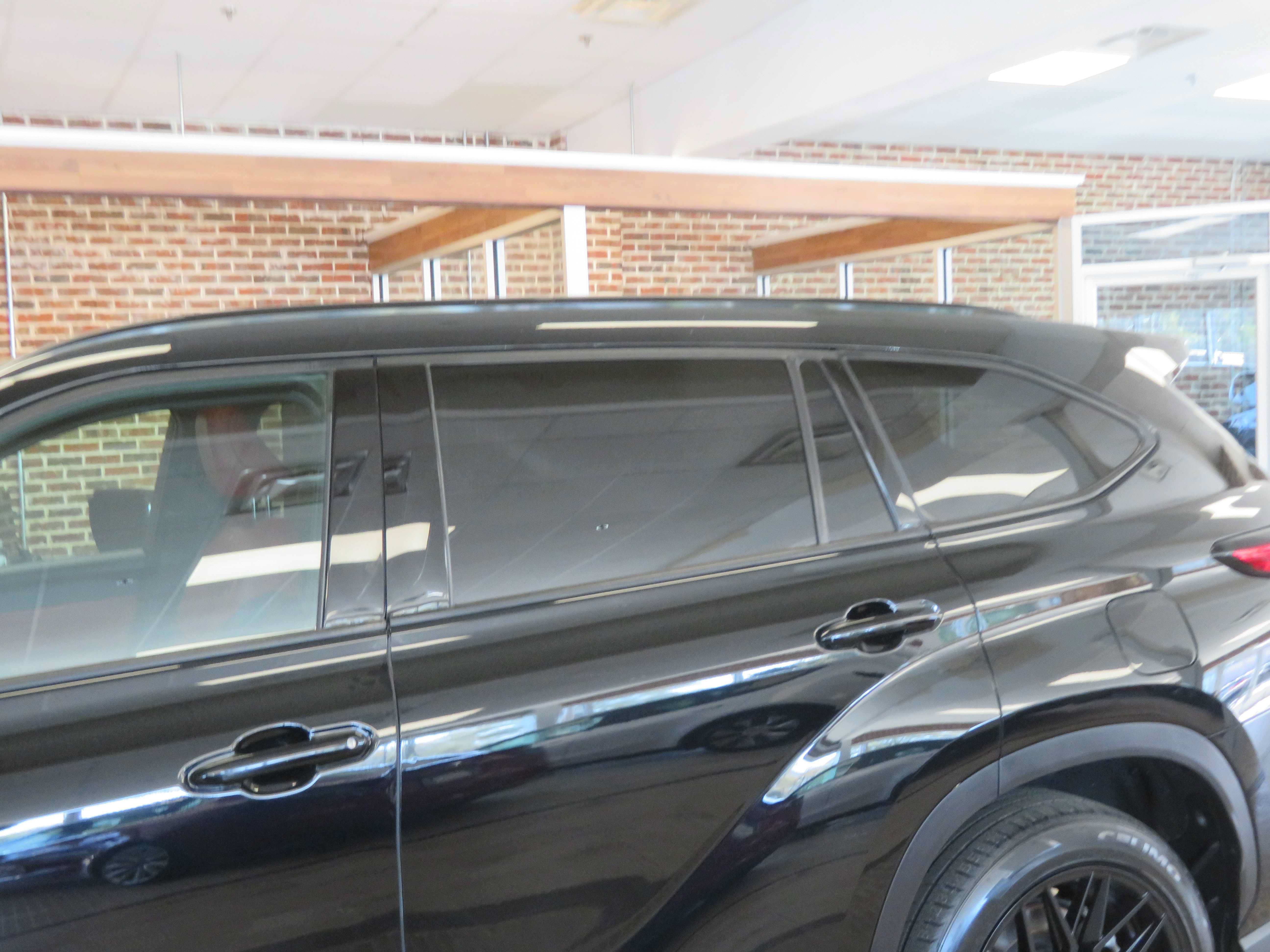Used 2021 Toyota Highlander XSE AWD/4WD image 83