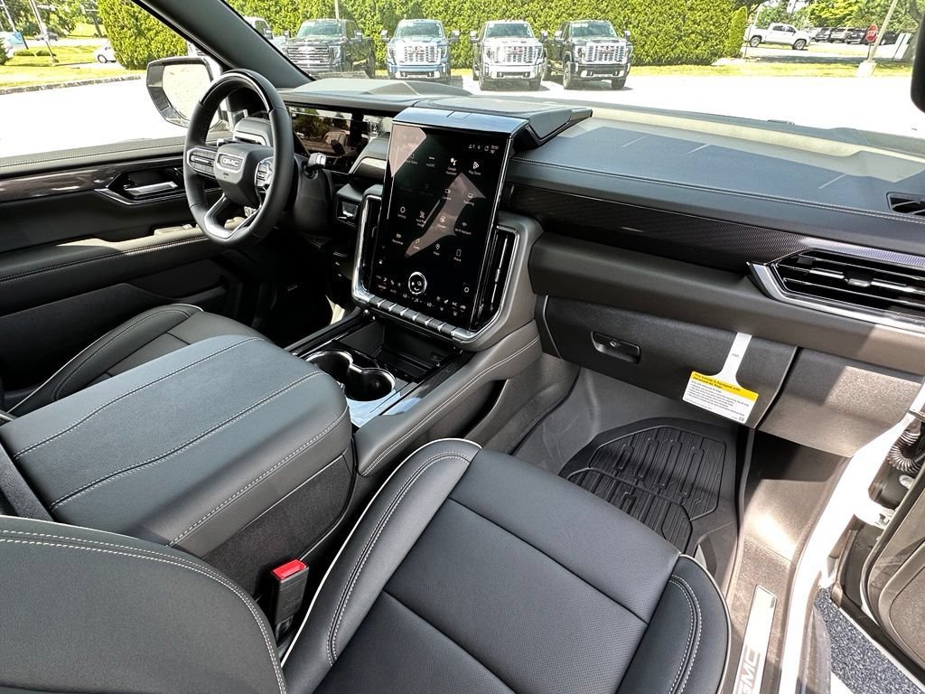 New 2026 GMC Yukon XL Elevation w/ Elevation Premium Package AWD/4WD image 13