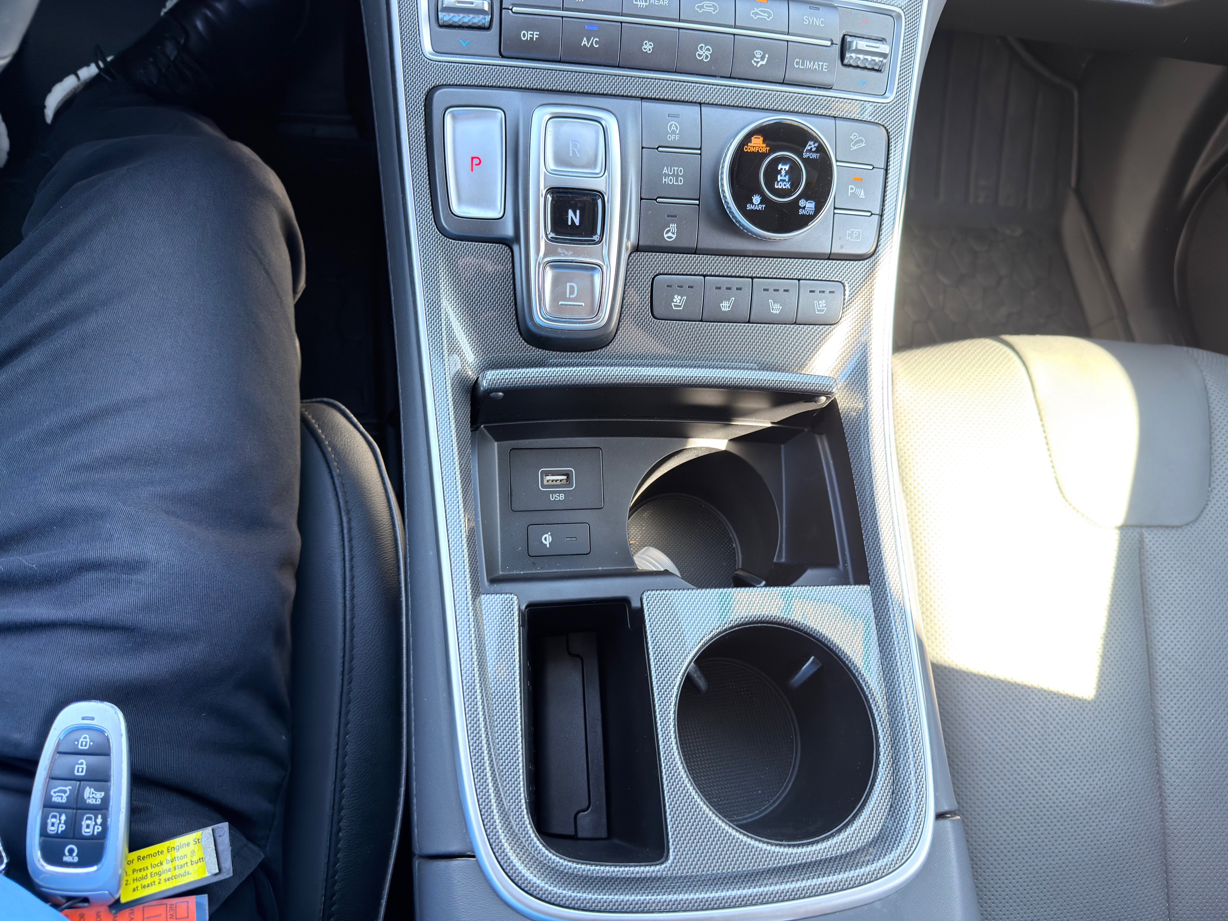 Used 2023 Hyundai Santa Fe Limited image 32