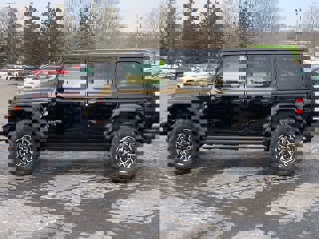 New 2025 Jeep Wrangler Unlimited Rubicon w/ Technology Group image 4