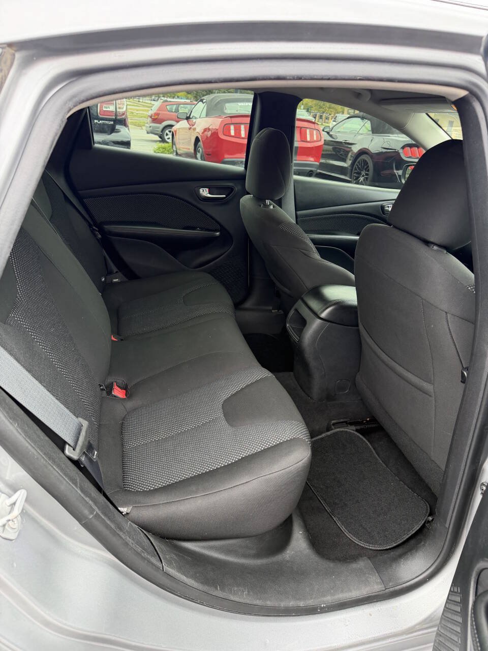 Used 2016 Dodge Dart SE w/ Convenience Group FWD image 9