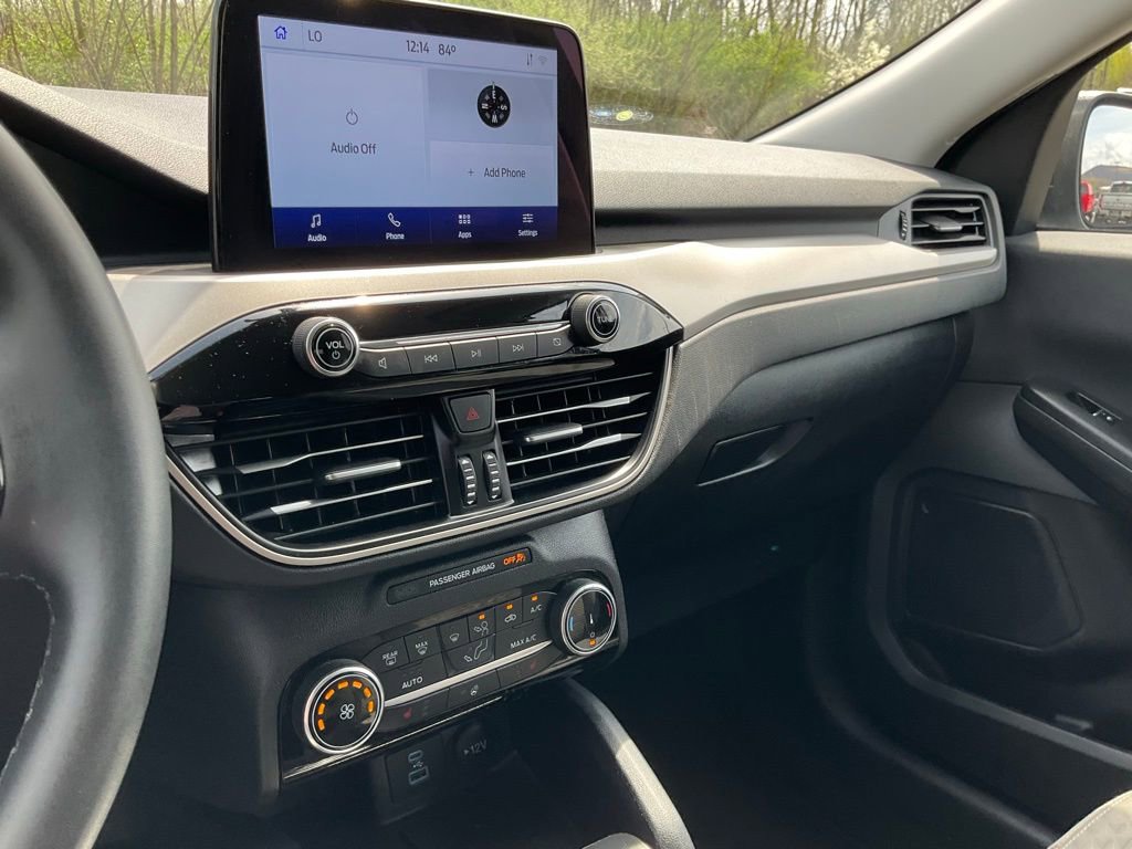 Certified 2022 Ford Escape SE w/ Cold Weather Package image 9