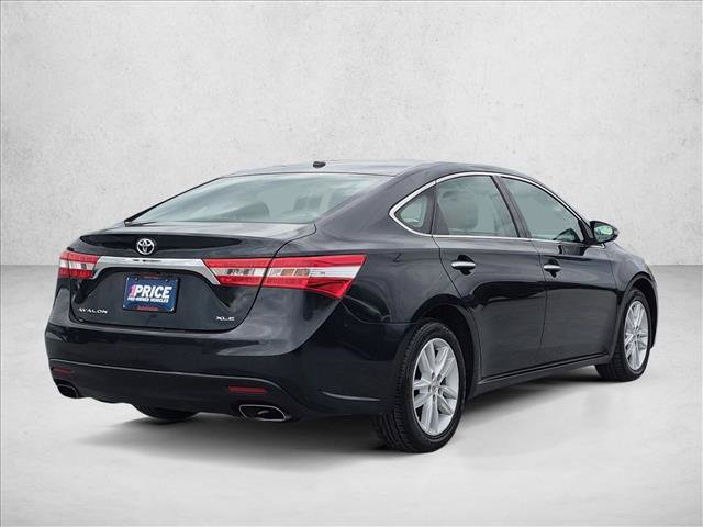 Used 2015 Toyota Avalon XLE w/ Preferred Accessory Package FWD image 5