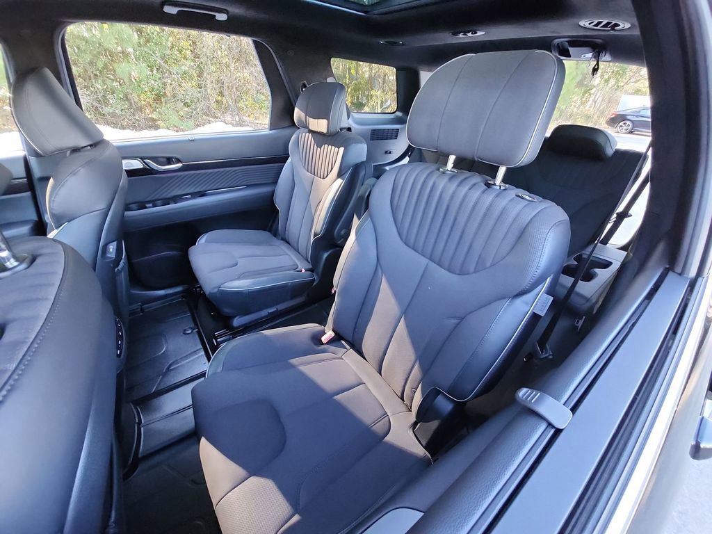Used 2024 Hyundai Palisade Calligraphy image 30