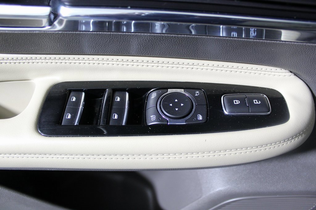 Used 2022 Lincoln Corsair Reserve image 24