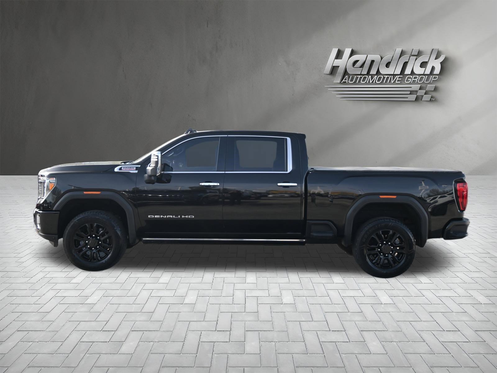 Used 2021 GMC Sierra 2500 Denali w/ Denali Black Diamond Edition AWD/4WD image 7